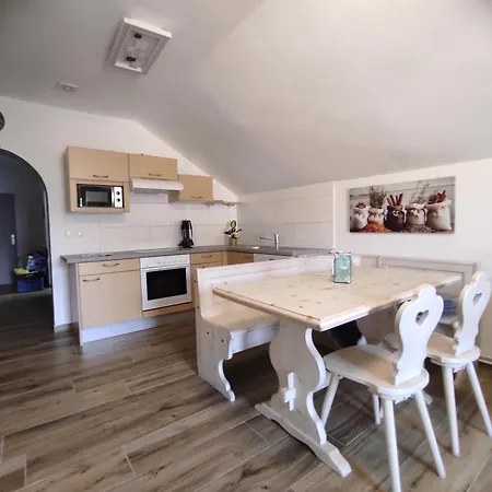 Claudia * Velden am Wörthersee